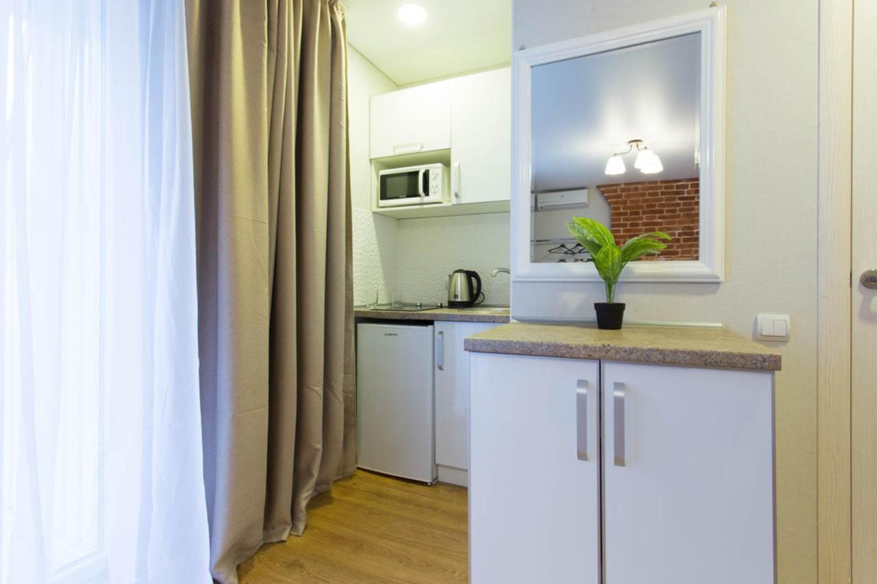 Near Metro Yaroslava Mudroho, Universytet - Mykoly Khvylovoho Str 5-3 *